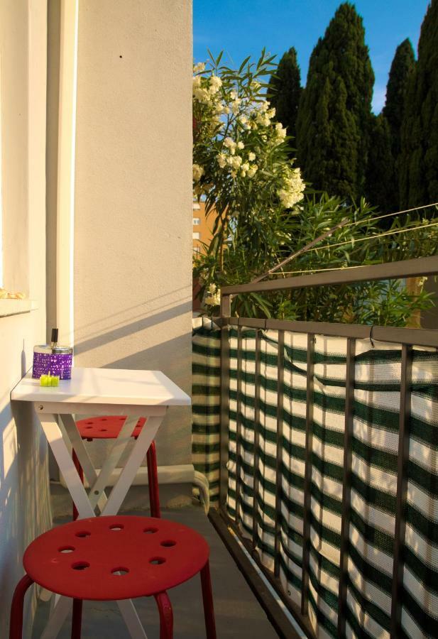 Studio Apartment Slavi PUY Eksteriør bilde